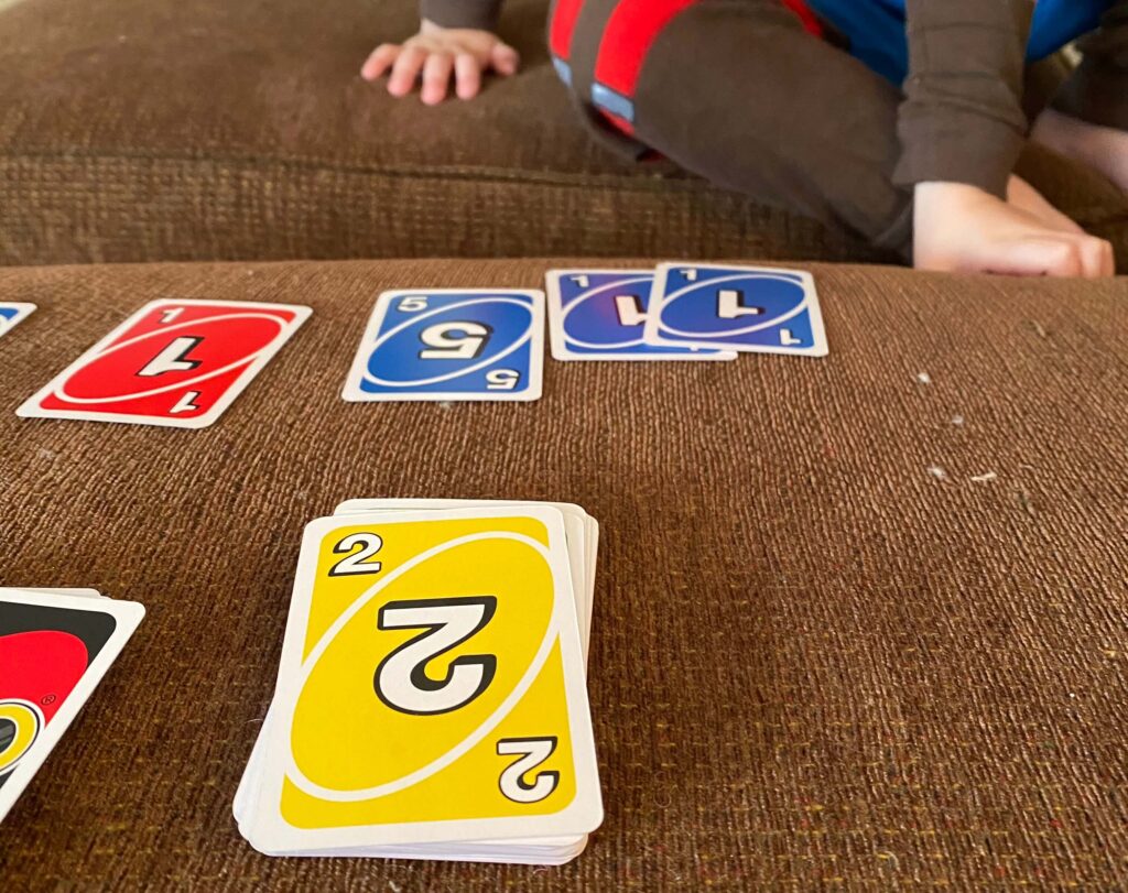 Playing UNO in Chinese